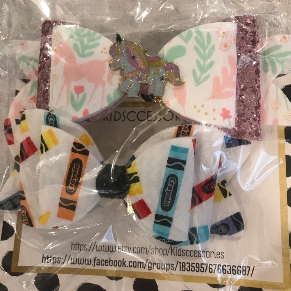 Kids Hair Bow Set with Unicorn Pin and Crayon Print Bow - Multicolor